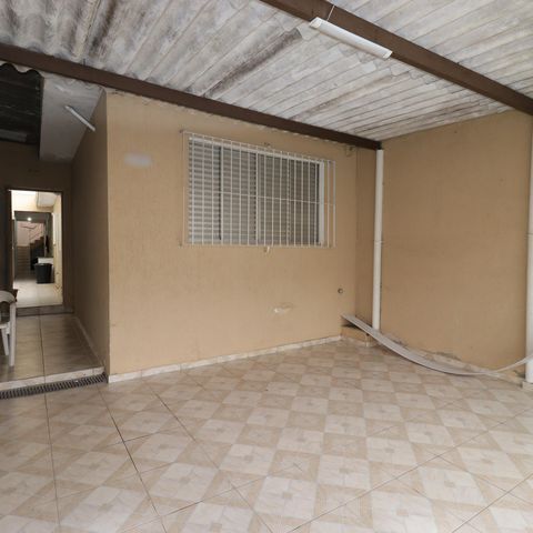 Casa à venda com 100m², 2 quartos e 1 vagaGaragem