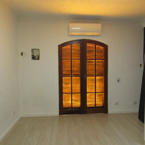 Casa à venda com 213m², 3 quartos e 1 vagaSuíte
