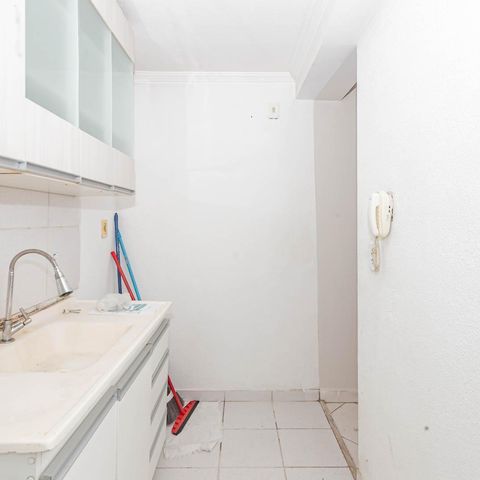 Apartamento à venda com 78m², 2 quartos e 1 vagaCozinha