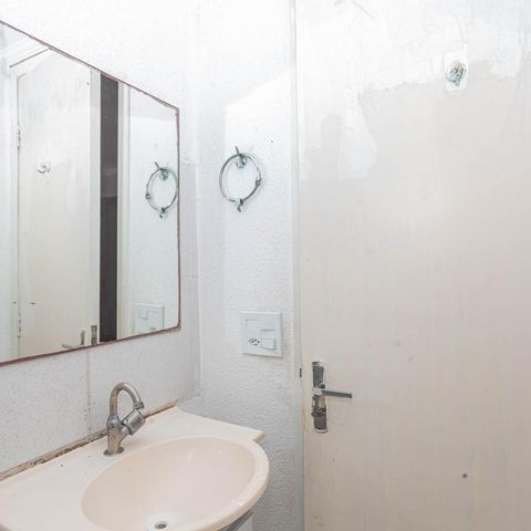 Apartamento à venda com 78m², 2 quartos e 1 vagaBanheiro Social