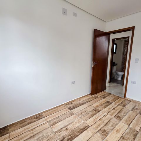 Casa à venda com 105m², 3 quartos e 2 vagas Casa à venda com 105m², 3 quartos e 2 vagasQuarto