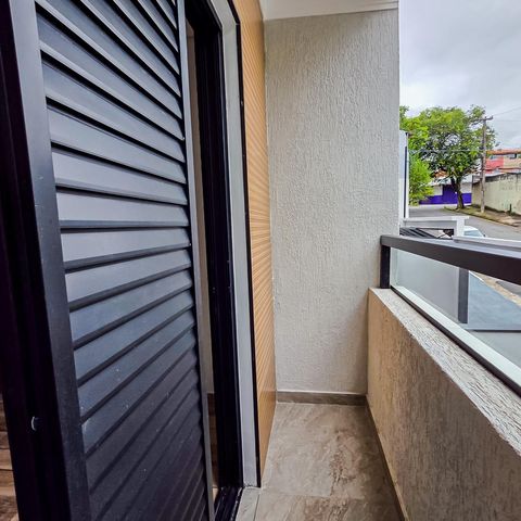 Casa à venda com 105m², 3 quartos e 2 vagas Casa à venda com 105m², 3 quartos e 2 vagasVaranda da Suíte