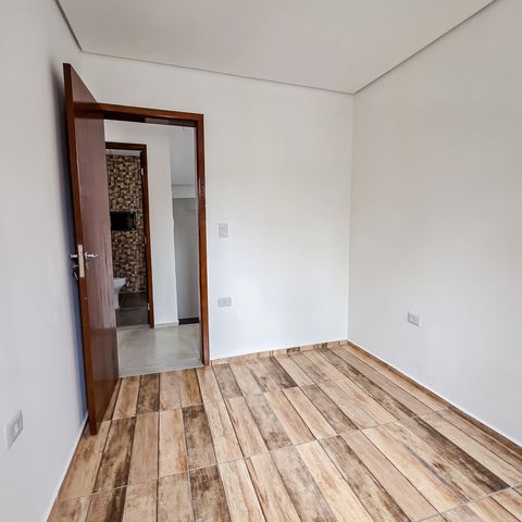 Casa à venda com 105m², 3 quartos e 2 vagas Casa à venda com 105m², 3 quartos e 2 vagasQuarto