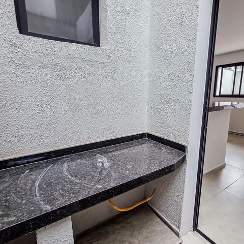Casa à venda com 105m², 3 quartos e 2 vagas Casa à venda com 105m², 3 quartos e 2 vagasÁrea de Serviço