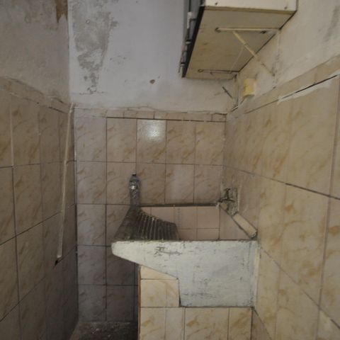 Casa à venda com 75m², 5 quartos e 1 vagaÁrea de Serviço