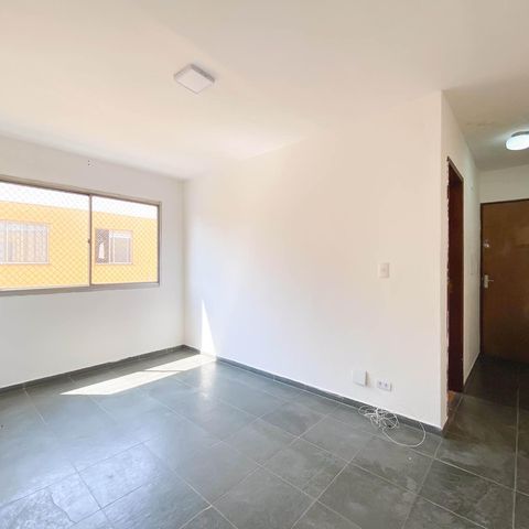Apartamento à venda com 45m², 1 quarto e 1 vaga Apartamento à venda com 45m², 1 quarto e 1 vagaSala