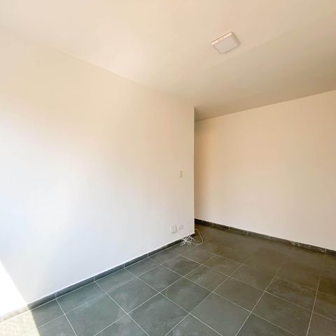 Apartamento à venda com 45m², 1 quarto e 1 vaga Apartamento à venda com 45m², 1 quarto e 1 vagaSala