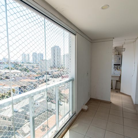 Apartamento para alugar com 69m², 2 quartos e 1 vaga Apartamento para alugar com 69m², 2 quartos e 1 vagaVaranda