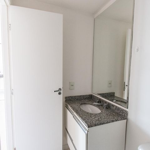 Apartamento para alugar com 69m², 2 quartos e 1 vaga Apartamento para alugar com 69m², 2 quartos e 1 vagaBanheiro