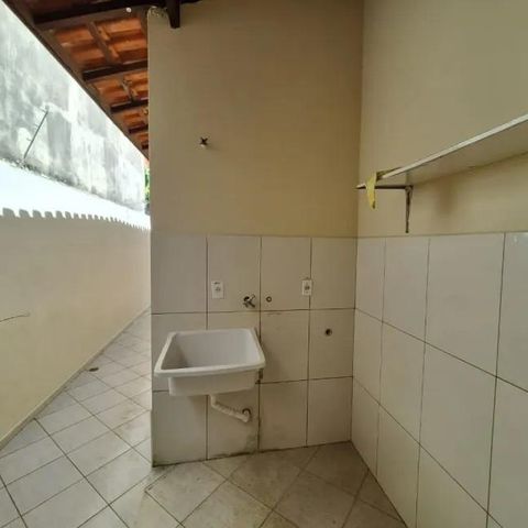 Casa para alugar com 89m², 2 quartos e sem vaga