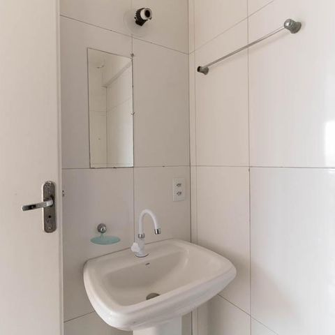 Apartamento para alugar com 74m², 2 quartos e 1 vaga Apartamento para alugar com 74m², 2 quartos e 1 vagaBanheiro