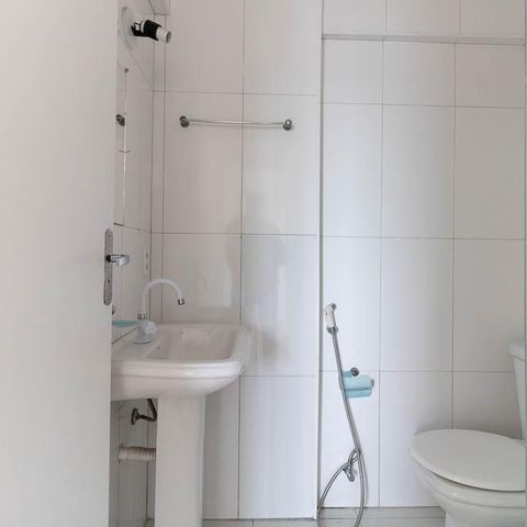 Apartamento para alugar com 74m², 2 quartos e 1 vaga Apartamento para alugar com 74m², 2 quartos e 1 vagaBanheiro