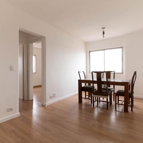 Apartamento para alugar com 74m², 2 quartos e 1 vaga Apartamento para alugar com 74m², 2 quartos e 1 vagaSala