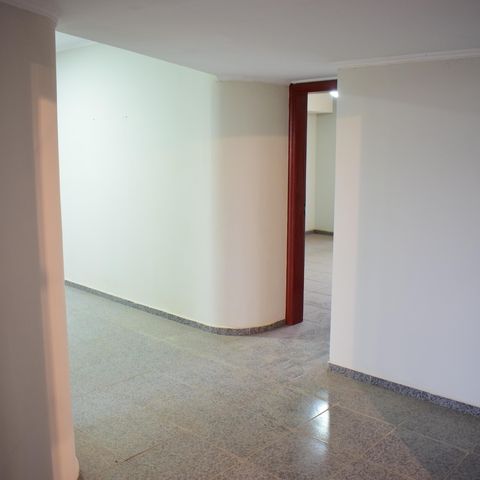 Apartamento para alugar com 360m², 5 quartos e 2 vagasCorredor