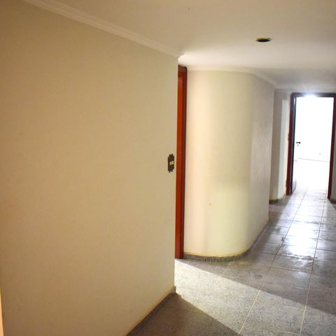 Apartamento para alugar com 360m², 5 quartos e 2 vagasCorredor 2