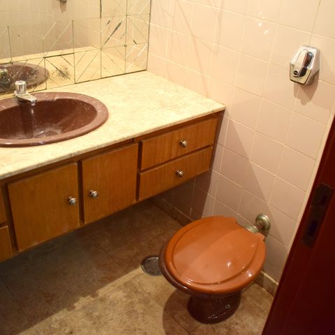 Apartamento para alugar com 360m², 5 quartos e 2 vagasBanheiro 1