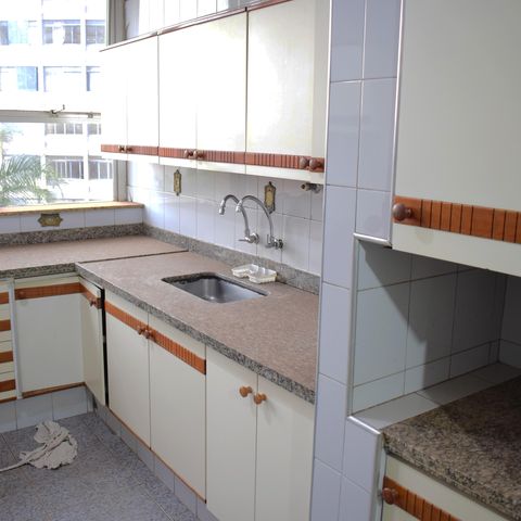 Apartamento para alugar com 360m², 5 quartos e 2 vagasCozinha - Armários
