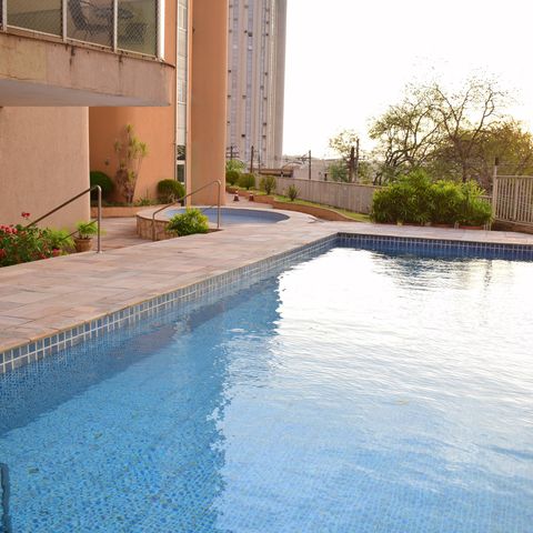 Apartamento para alugar com 360m², 5 quartos e 2 vagasÁrea comum - Piscina