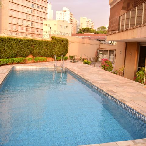 Apartamento para alugar com 360m², 5 quartos e 2 vagasÁrea comum - Piscina