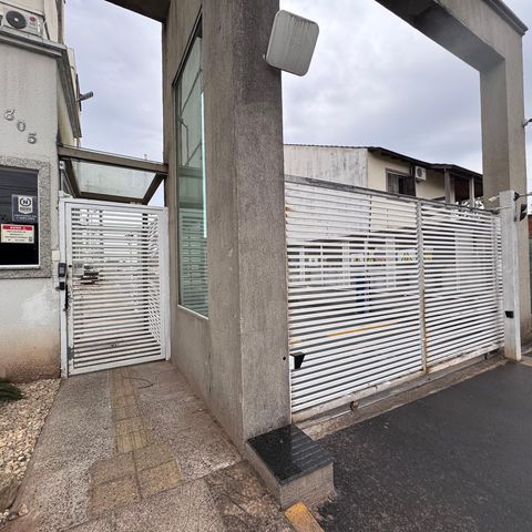 Apartamento à venda com 60m², 2 quartos e 1 vaga Apartamento à venda com 60m², 2 quartos e 1 vagaFachada