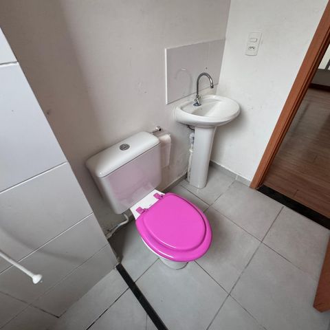 Apartamento à venda com 60m², 2 quartos e 1 vaga Apartamento à venda com 60m², 2 quartos e 1 vagaBanheiro Social