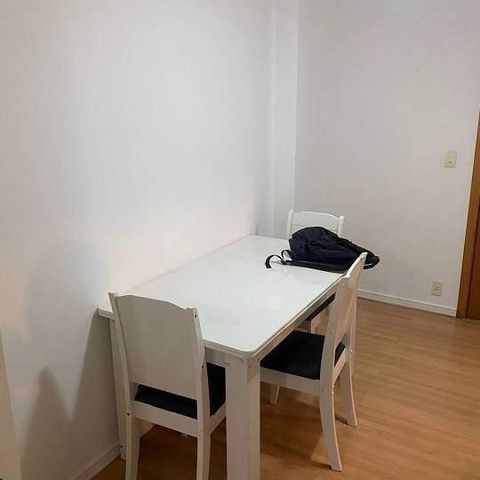Apartamento à venda com 51m², 1 quarto e sem vaga