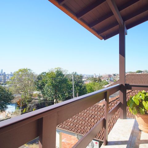 Casa à venda com 184m², 4 quartos e 2 vagasVaranda do Quarto 2