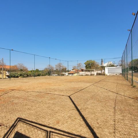 Apartamento à venda com 84m², 3 quartos e 2 vagas Apartamento à venda com 84m², 3 quartos e 2 vagasÁrea comum - Campo de Futebol