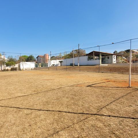 Apartamento à venda com 84m², 3 quartos e 2 vagas Apartamento à venda com 84m², 3 quartos e 2 vagasÁrea comum - Campo de Futebol