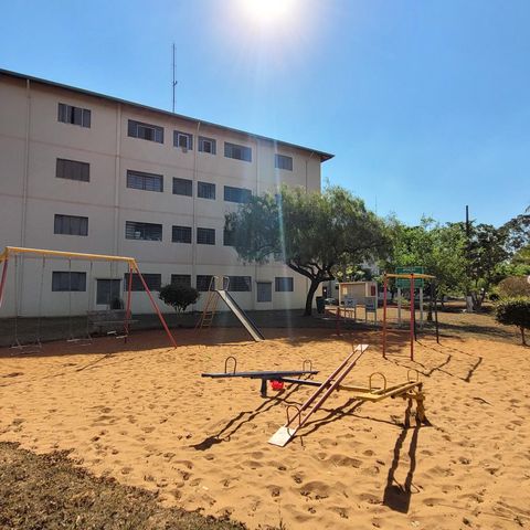 Apartamento à venda com 84m², 3 quartos e 2 vagas Apartamento à venda com 84m², 3 quartos e 2 vagasÁrea comum - Playground
