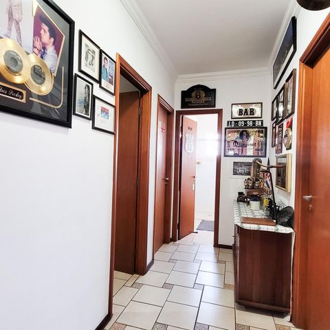 Apartamento à venda com 84m², 3 quartos e 2 vagas Apartamento à venda com 84m², 3 quartos e 2 vagasCorredor