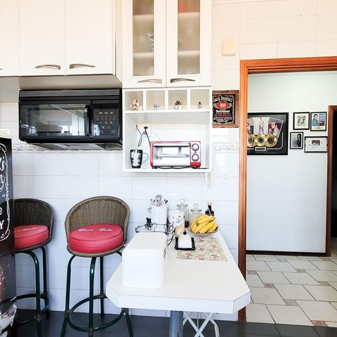 Apartamento à venda com 84m², 3 quartos e 2 vagas Apartamento à venda com 84m², 3 quartos e 2 vagasCozinha