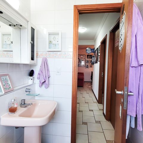 Apartamento à venda com 84m², 3 quartos e 2 vagas Apartamento à venda com 84m², 3 quartos e 2 vagasBanheiro