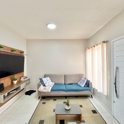 Casa à venda com 176m², 3 quartos e 4 vagas Casa à venda com 176m², 3 quartos e 4 vagasSala