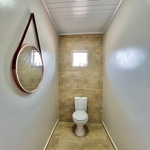 Casa à venda com 176m², 3 quartos e 4 vagas Casa à venda com 176m², 3 quartos e 4 vagasLavabo