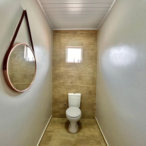 Casa à venda com 176m², 3 quartos e 4 vagas Casa à venda com 176m², 3 quartos e 4 vagasLavabo