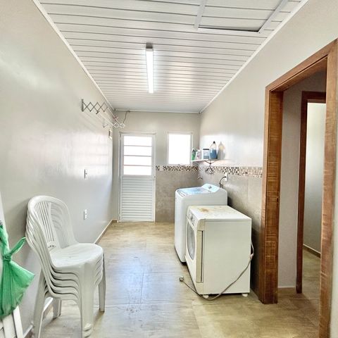 Casa à venda com 176m², 3 quartos e 4 vagas Casa à venda com 176m², 3 quartos e 4 vagasLavanderia