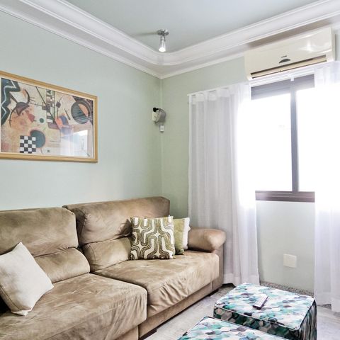 Casa à venda com 610m², 5 quartos e 10 vagasSala de TV
