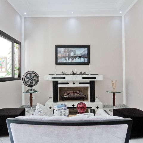 Casa à venda com 610m², 5 quartos e 10 vagasSala