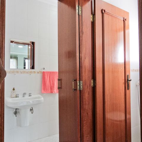 Casa à venda com 610m², 5 quartos e 10 vagasBanheiro de Serviço