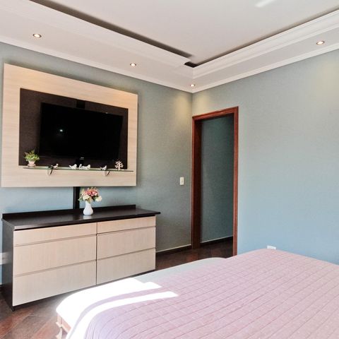 Casa à venda com 610m², 5 quartos e 10 vagasSuíte 2