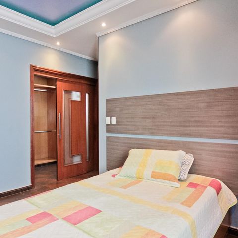 Casa à venda com 610m², 5 quartos e 10 vagasSuíte 4