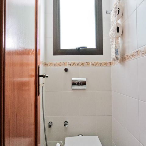 Casa à venda com 610m², 5 quartos e 10 vagasBanheiro de Serviço 2