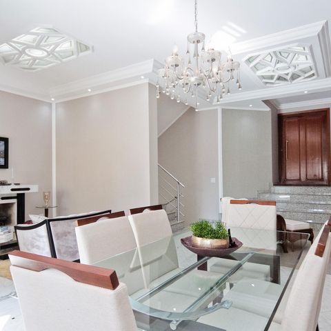 Casa à venda com 610m², 5 quartos e 10 vagasSala