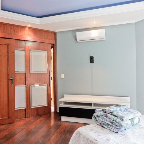 Casa à venda com 610m², 5 quartos e 10 vagasSuíte 1