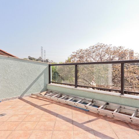 Casa à venda com 610m², 5 quartos e 10 vagasVaranda