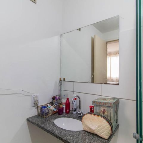 Apartamento à venda com 47m², 2 quartos e 1 vagaBanheiro do Quarto 1