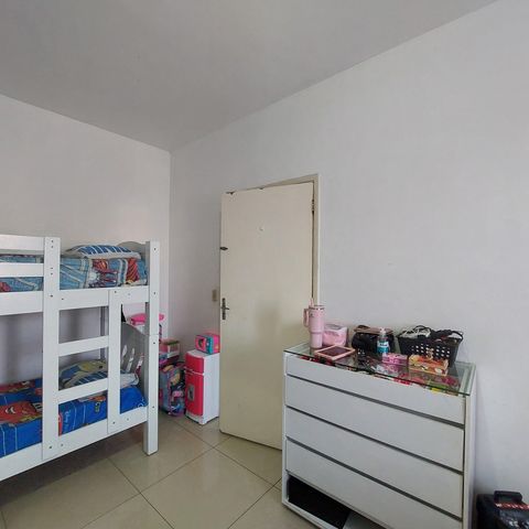 Casa à venda com 98m², 3 quartos e 3 vagas Casa à venda com 98m², 3 quartos e 3 vagasQuarto 2