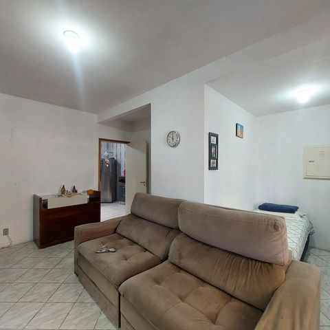 Casa à venda com 98m², 3 quartos e 3 vagas Casa à venda com 98m², 3 quartos e 3 vagasSala