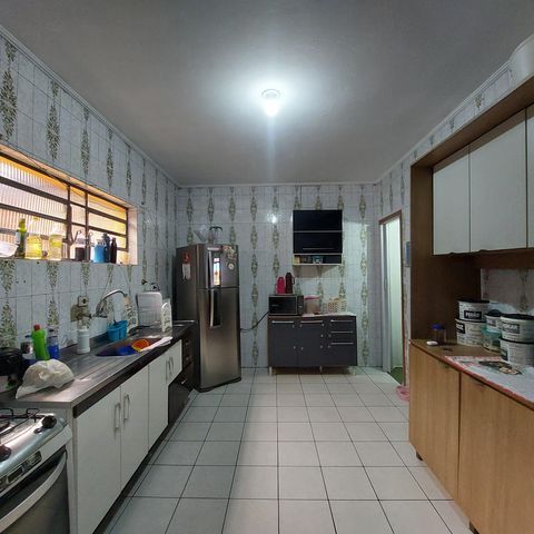 Casa à venda com 98m², 3 quartos e 3 vagas Casa à venda com 98m², 3 quartos e 3 vagasCozinha